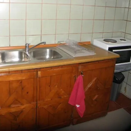 56s.m Comftorable Studio,airport Area Apartamento